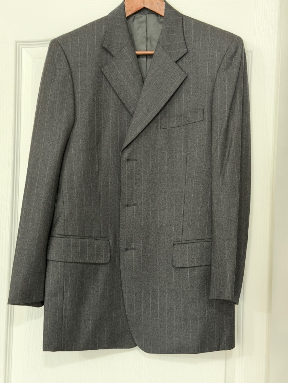 Valentino Garavani Vintage Gray Pinstripe Wool Blazer Suit Jacket Italy 38R